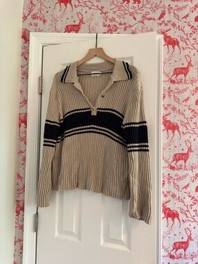 Claire Rose x Na-kd Beige Striped Collared Women's Sweater - Navy Accent
